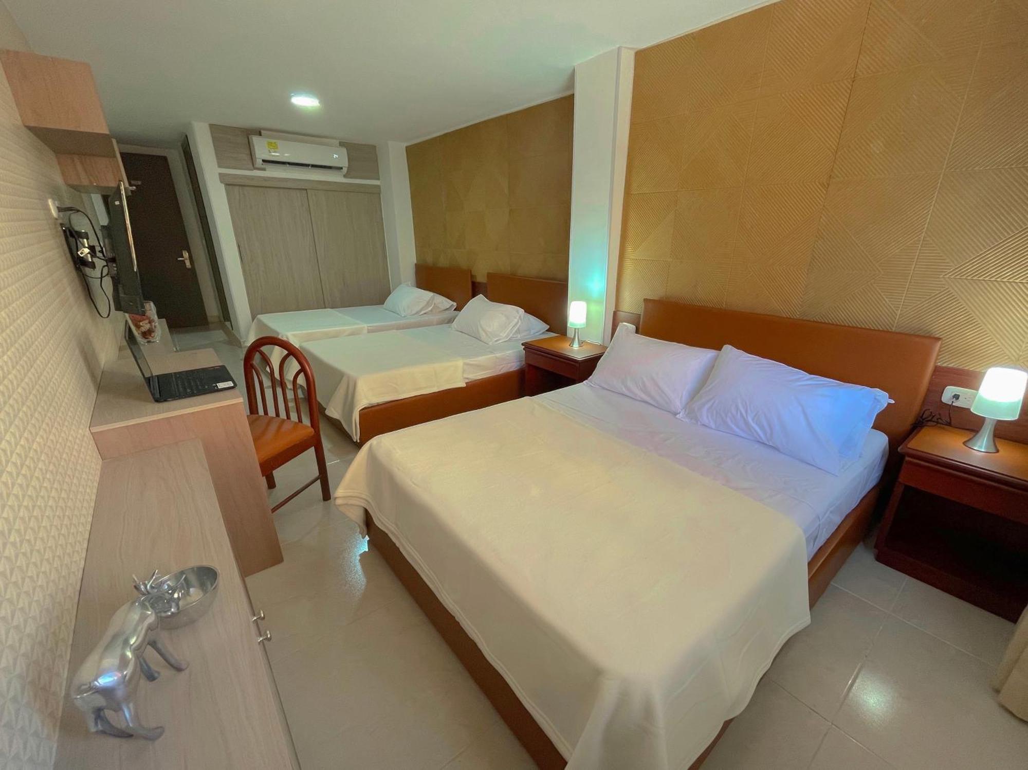Hotel Prado 72 Inn Барранкилья Экстерьер фото