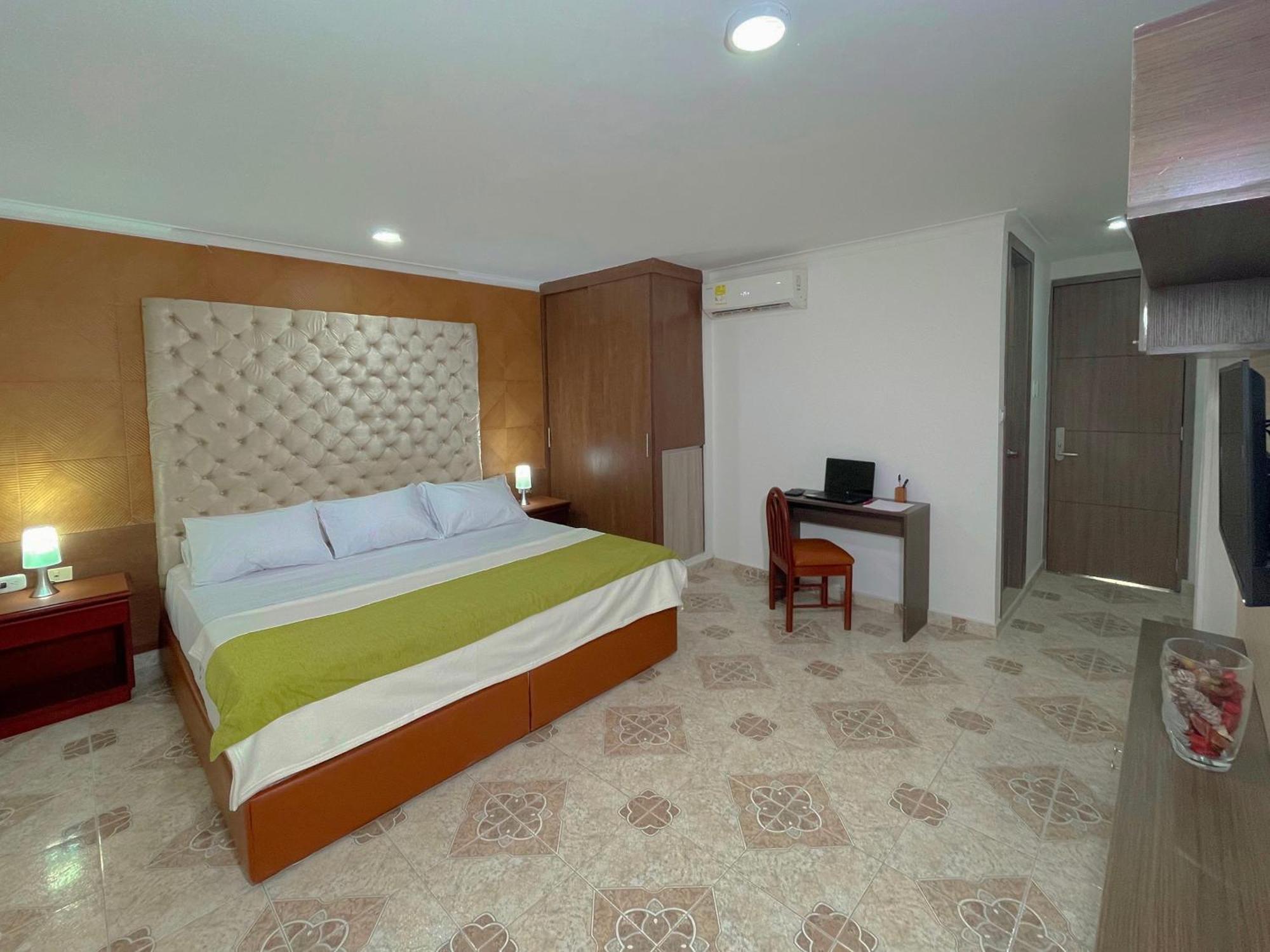 Hotel Prado 72 Inn Барранкилья Экстерьер фото